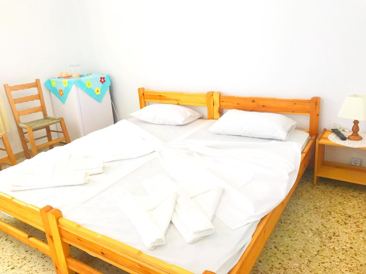 Katerina Beach Rooms Ándros Eksteriør billede
