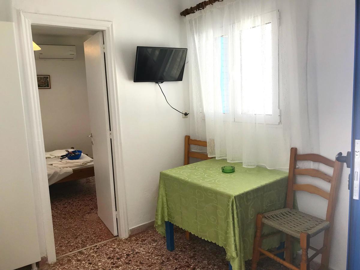 Katerina Beach Rooms Ándros Eksteriør billede