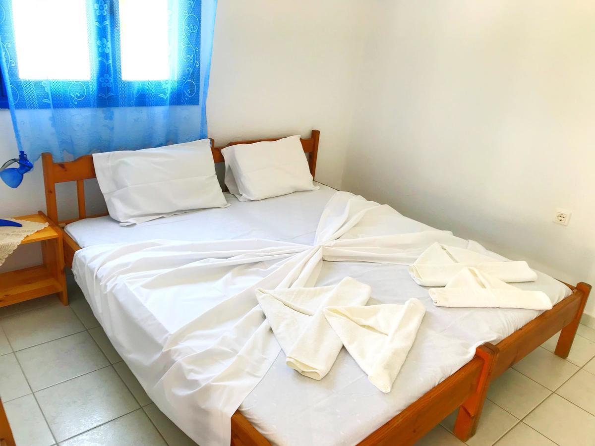 Katerina Beach Rooms Ándros Eksteriør billede